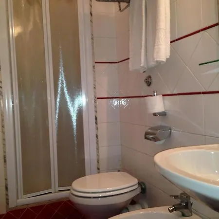 Guest house Affitacamere Radi 2*